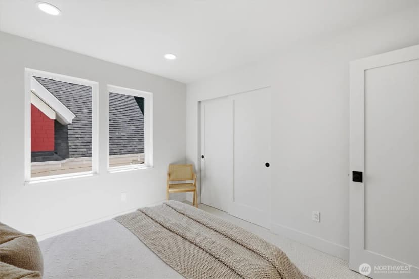 Property photo for 909 32nd Avenue S #b, Seattle photo 17