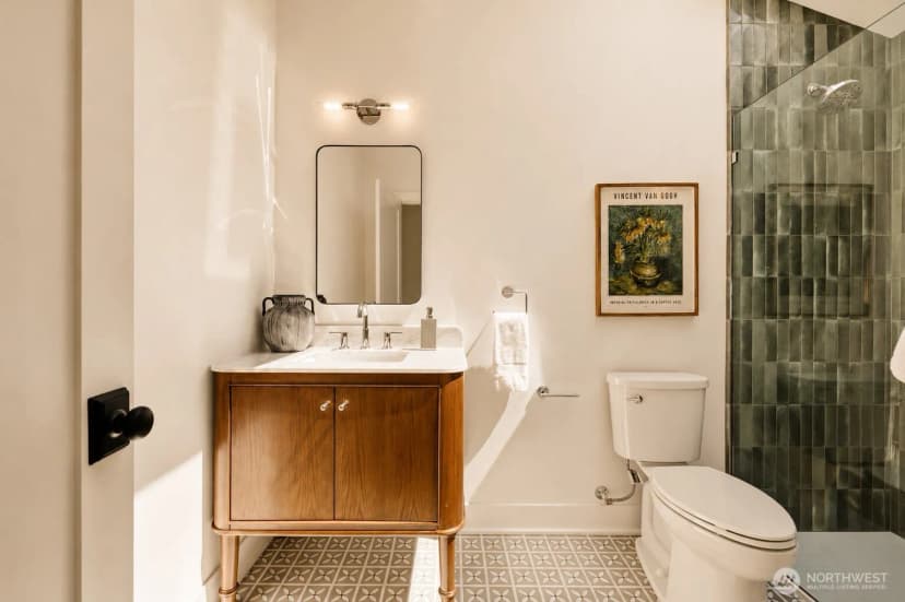 Property photo for 909 32nd Avenue S #b, Seattle photo 19