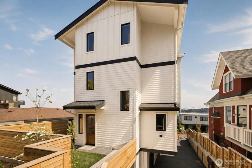 Property photo for 909 32nd Avenue S #b, Seattle photo 26