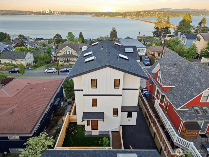 Property photo for 909 32nd Avenue S #b, Seattle photo 25