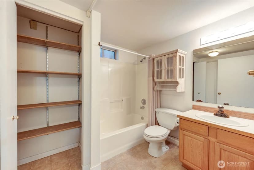 Property photo for 654 W Main Street, Monroe photo 31