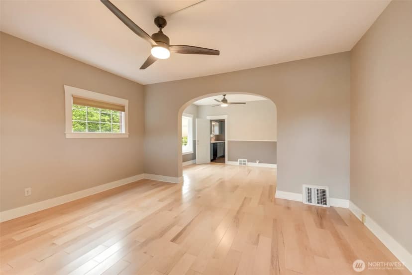 Property photo for 654 W Main Street, Monroe photo 7