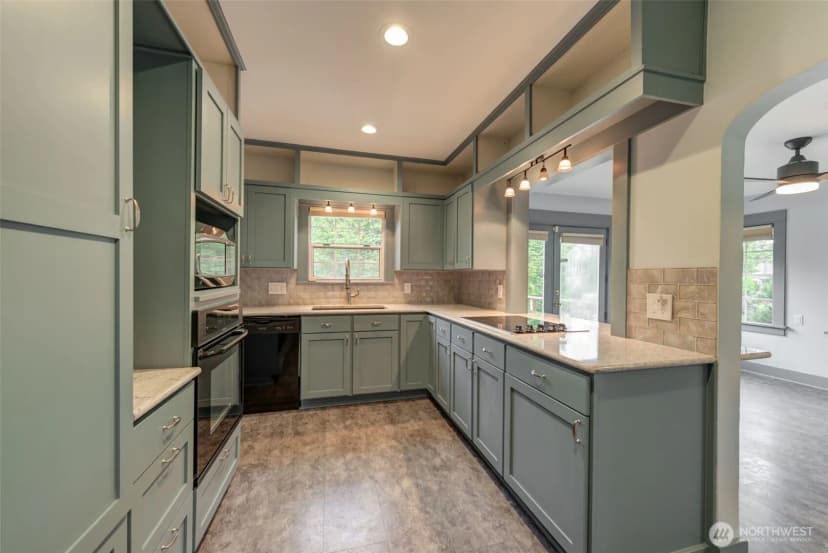 Property photo for 654 W Main Street, Monroe photo 14