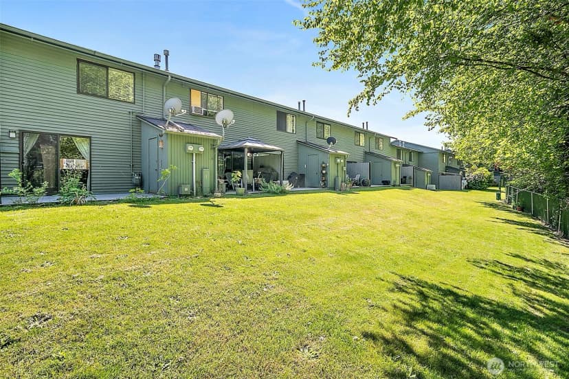 Property photo for 1040 S 320th Street #5, Federal Way photo 25