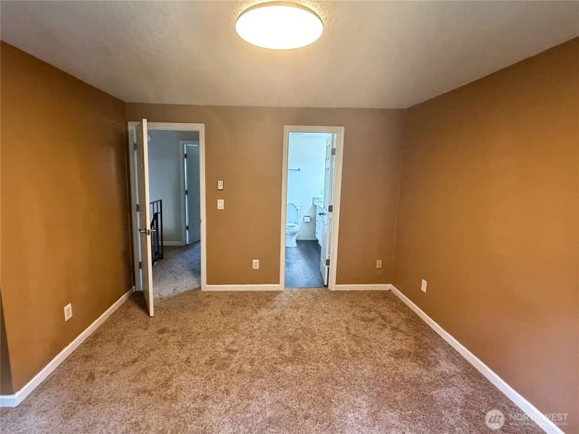 Property photo for 1040 S 320th Street #5, Federal Way photo 17