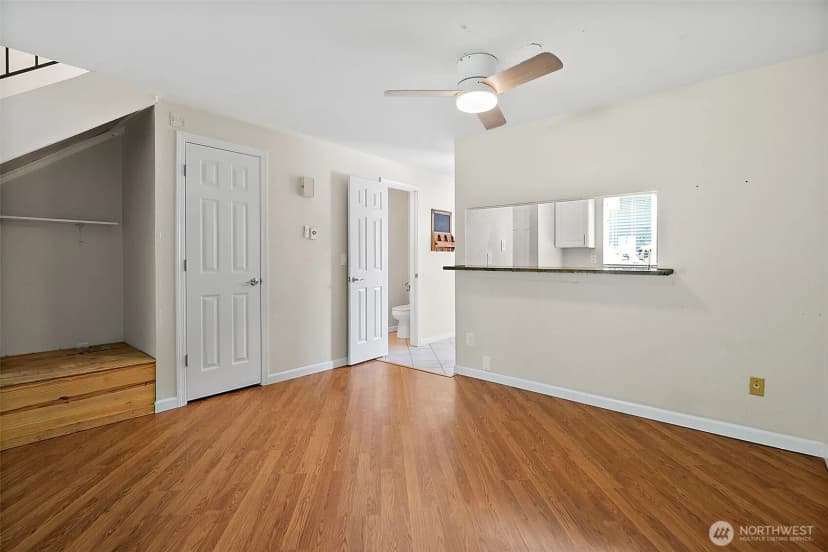 Property photo for 1040 S 320th Street #5, Federal Way photo 11