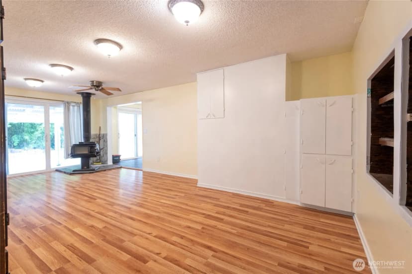 Property photo for 14717 206th Avenue Se, Renton photo 26
