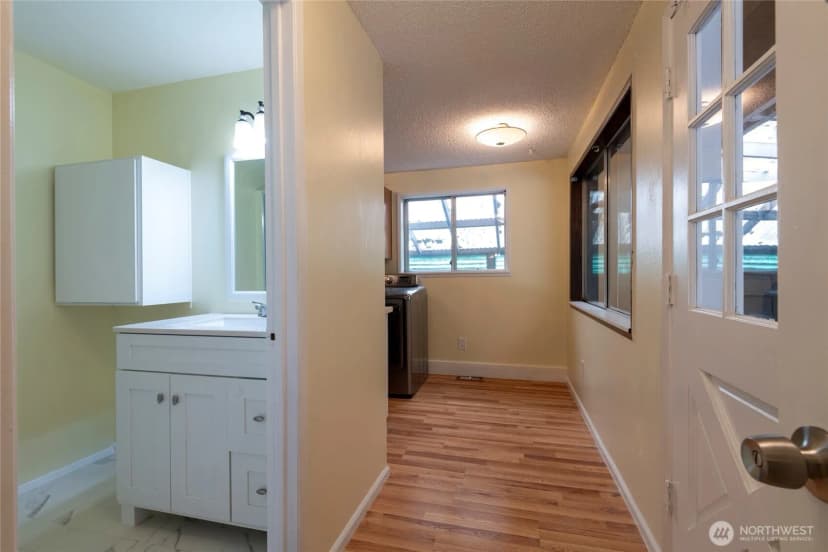 Property photo for 14717 206th Avenue Se, Renton photo 28