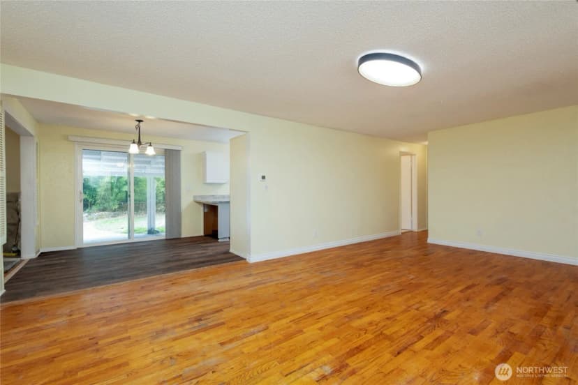 Property photo for 14717 206th Avenue Se, Renton photo 10