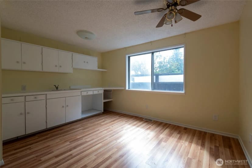 Property photo for 14717 206th Avenue Se, Renton photo 32