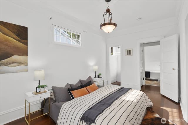 Property photo for 828 S Sullivan Street, Seattle photo 5