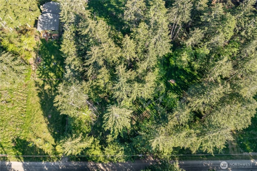 Property photo for 907 E Madrona Boulevard Nw, Lakebay photo 10