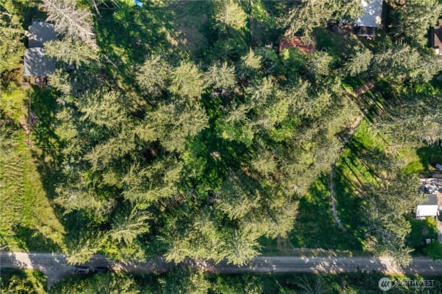 Property photo for 909 E Madrona Boulevard Nw, Lakebay photo 4