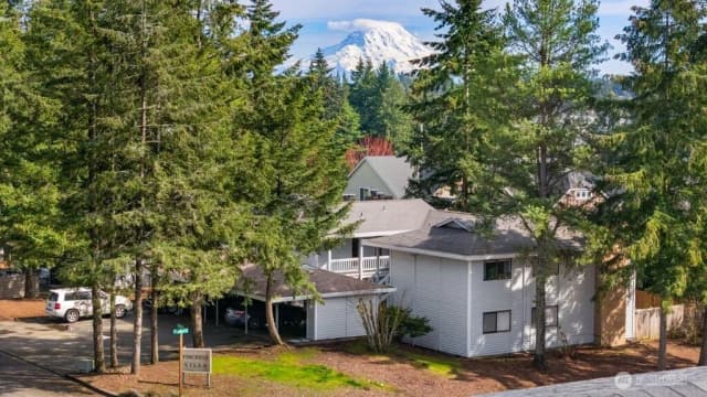 Property photo for 1461 Rainier Court, Fircrest
