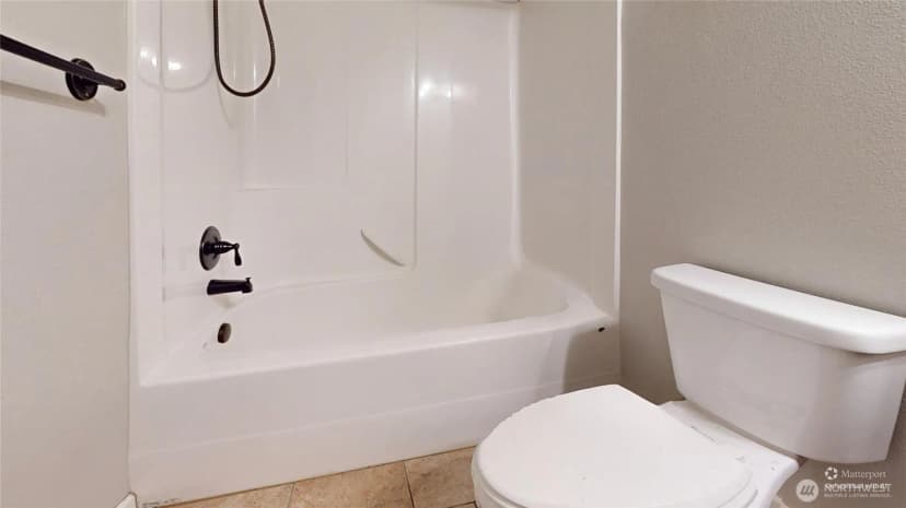 Property photo for 89220 228th Street Ct E, Graham photo 9
