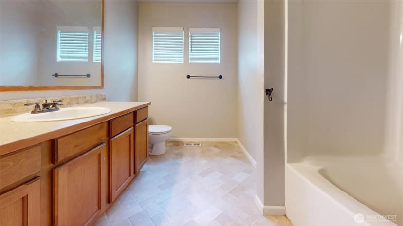 Property photo for 89220 228th Street Ct E, Graham photo 19