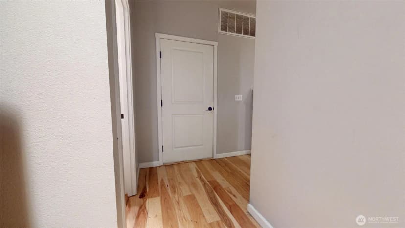 Property photo for 89220 228th Street Ct E, Graham photo 6