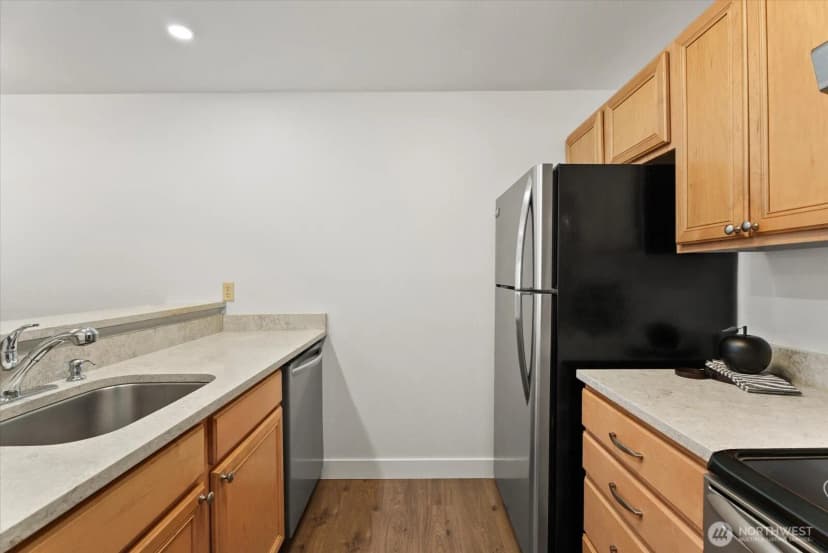 Property photo for 520 S 323rd Place #12-e, Federal Way photo 8