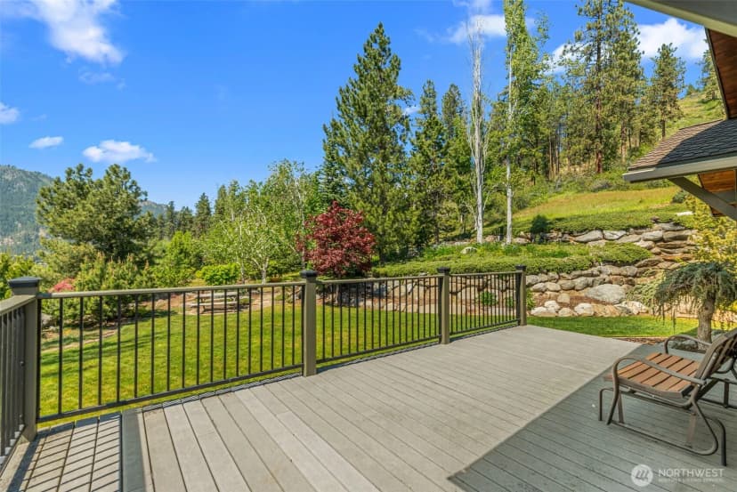 Property photo for 10665 North Road, Leavenworth photo 33