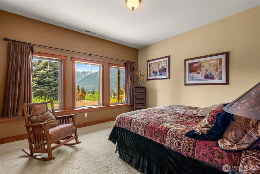Property photo for 10665 North Road, Leavenworth photo 32