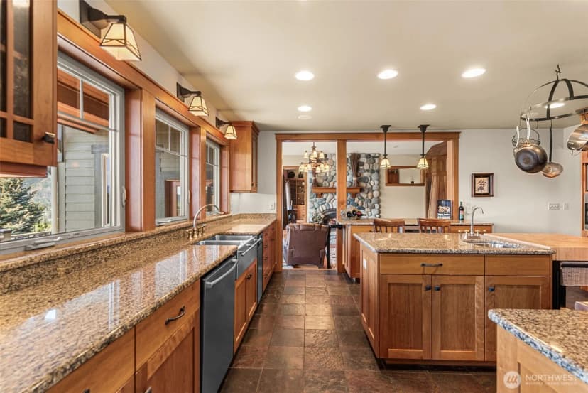 Property photo for 10665 North Road, Leavenworth photo 13