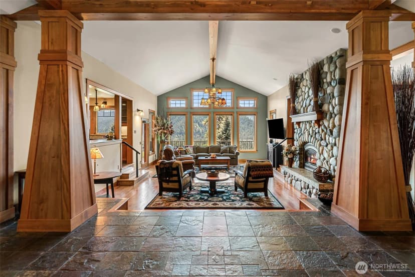 Property photo for 10665 North Road, Leavenworth photo 6
