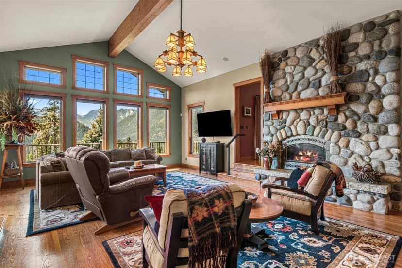 Property photo for 10665 North Road, Leavenworth photo 7
