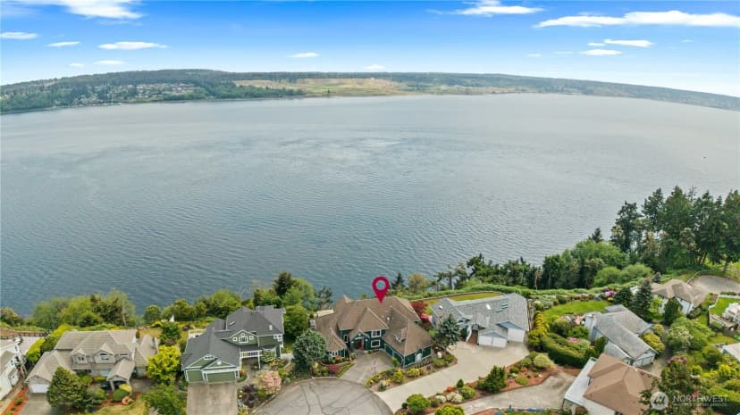 Property photo for 1551 13th Court, Fox Island photo 4