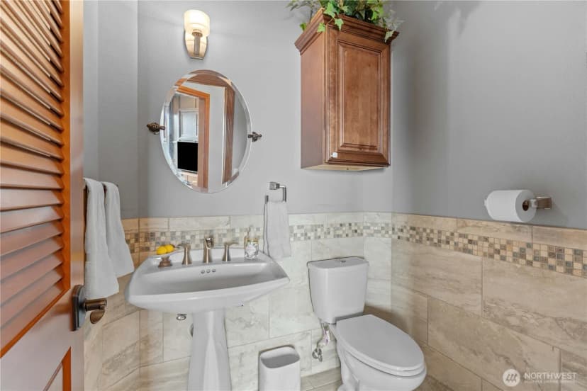 Property photo for 1551 13th Court, Fox Island photo 39