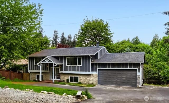 Property photo for 6420 Ne 198th Street, Kenmore
