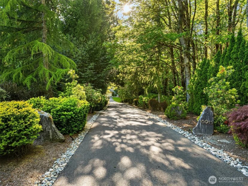 Property photo for 16915 226th Avenue Ne, Woodinville photo 28