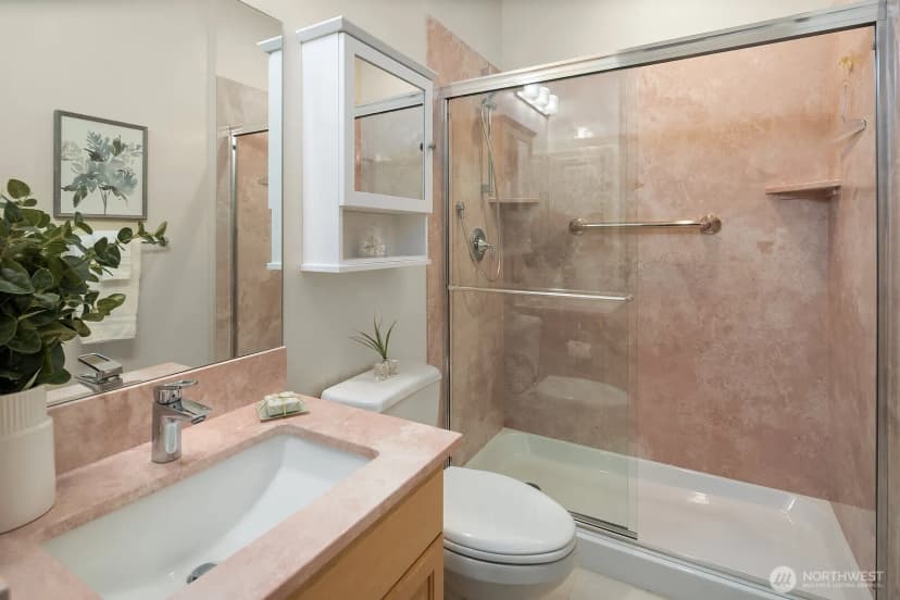 Property photo for 702 Kirkland Way #4, Kirkland photo 20
