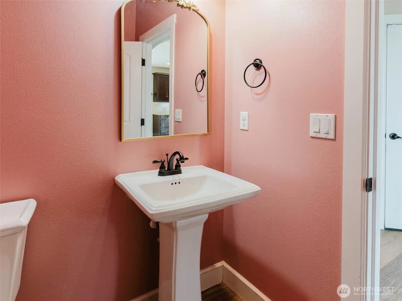 Property photo for 1424 40th Street Se, Puyallup photo 18
