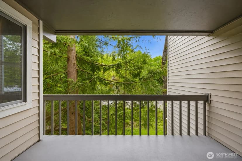 Property photo for 2721 Ne 195th Street #3, Lake Forest Park photo 9