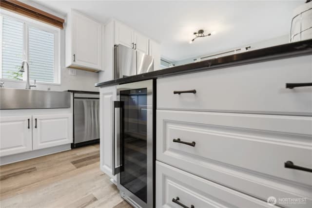 Property photo for 2721 Ne 195th Street #3, Lake Forest Park photo 4