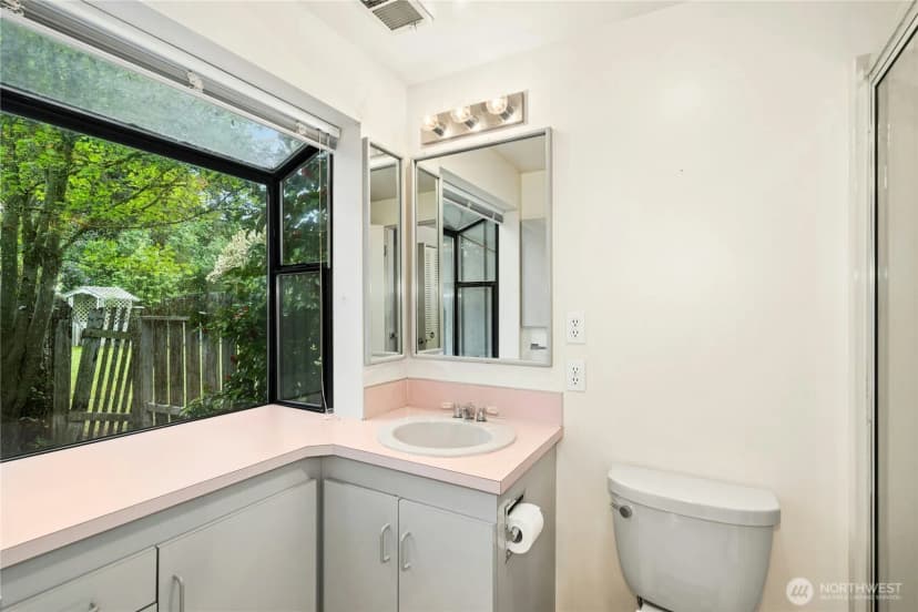 Property photo for 11805 Se 196th, Kent photo 19