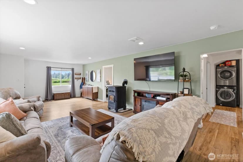 Property photo for 9007 Van Buren Road, Everson photo 8
