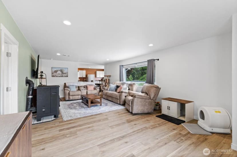 Property photo for 9007 Van Buren Road, Everson photo 7