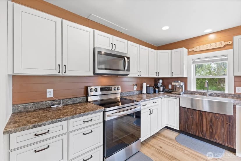Property photo for 9007 Van Buren Road, Everson photo 9