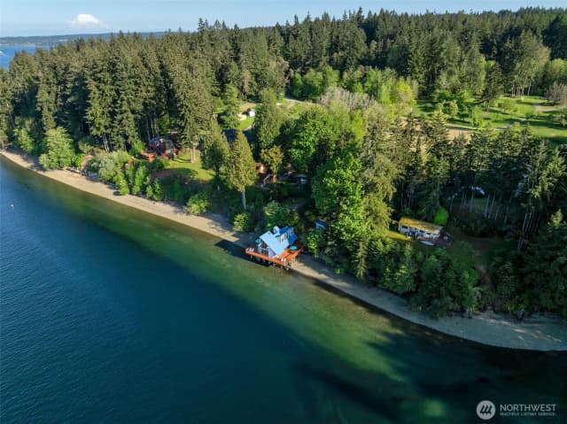 Property photo for 11901 Larson Road, Anderson Island photo 2