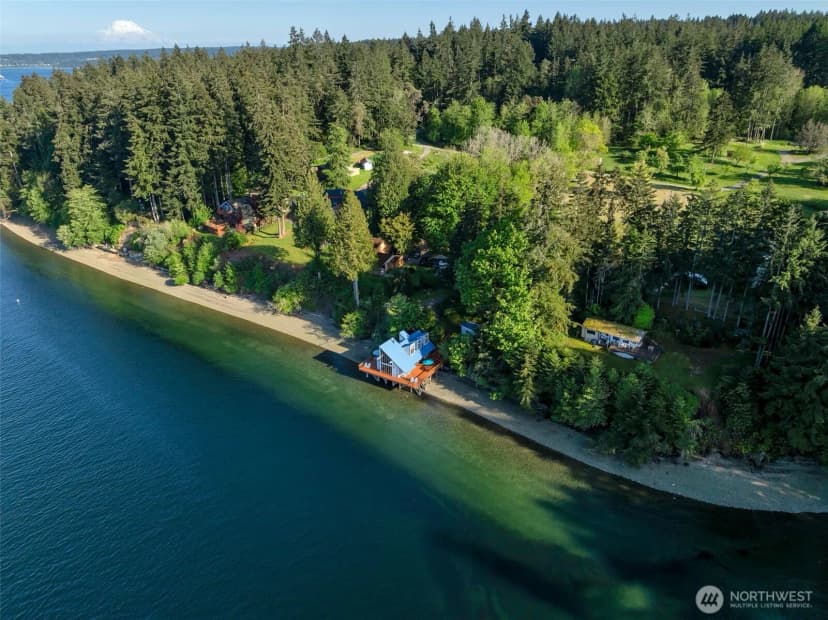 Property photo for 11901 Larson Road, Anderson Island photo 2