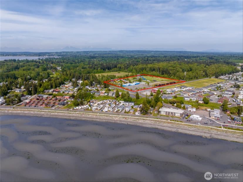 Property photo for 4874 Birch Bay-lynden Road, Birch Bay photo 5