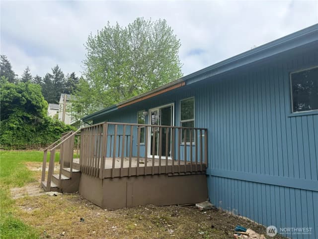 Property photo for 9804 S 252nd Street, Kent photo 4