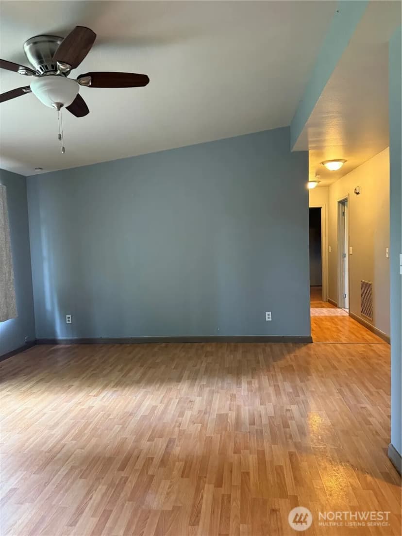 Property photo for 9804 S 252nd Street, Kent photo 15