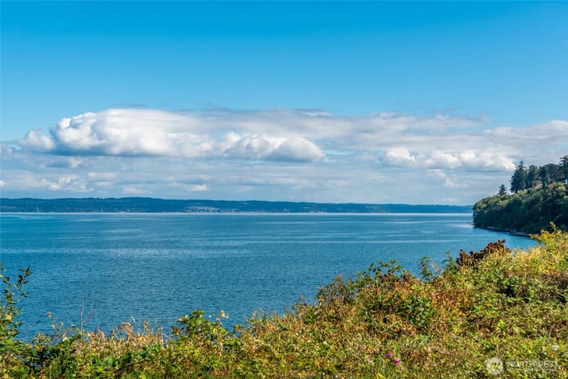 Property photo for 3224 Sw Scenic Heights Street, Oak Harbor photo 37