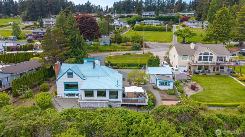 Property photo for 3224 Sw Scenic Heights Street, Oak Harbor photo 4