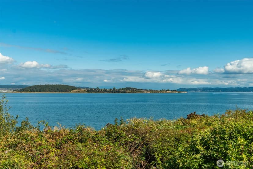 Property photo for 3224 Sw Scenic Heights Street, Oak Harbor photo 38