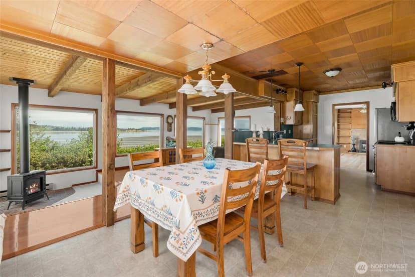 Property photo for 3224 Sw Scenic Heights Street, Oak Harbor photo 21