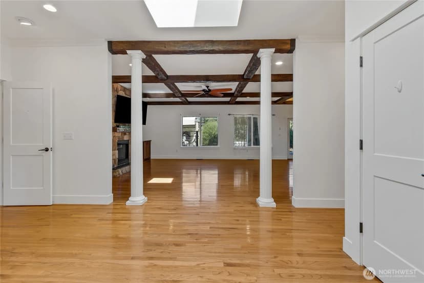 Property photo for 15325 Glenshire Place Sw, Port Orchard photo 6