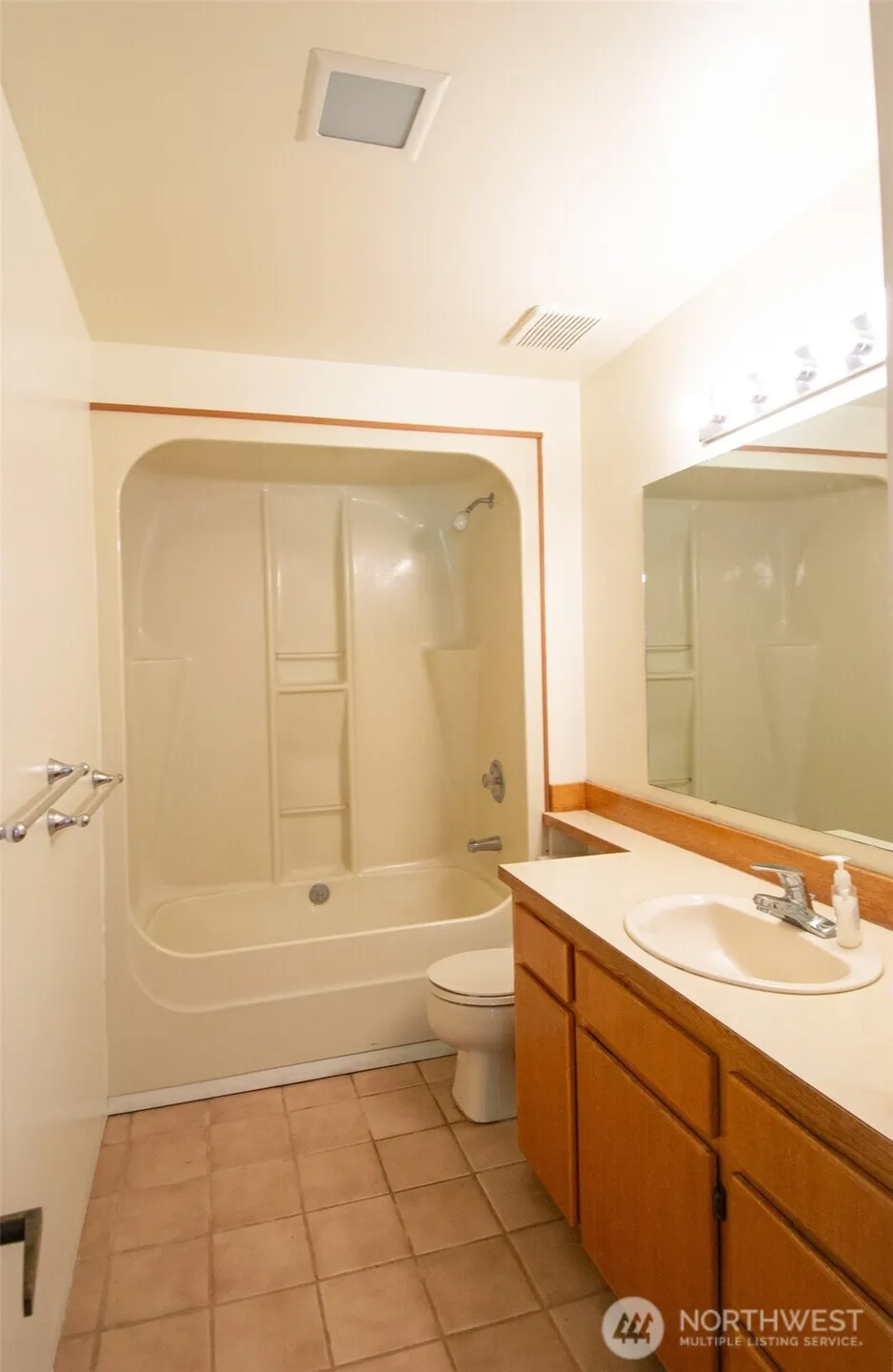 Property photo for 1526 36th Avenue W, Olympia photo 18